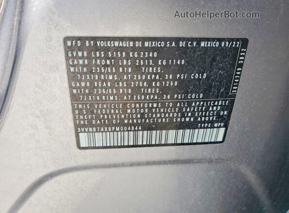 3VVNB7AX8PM004844 2023 VOLKSWAGEN TIGUAN Silver Widok komory silnika