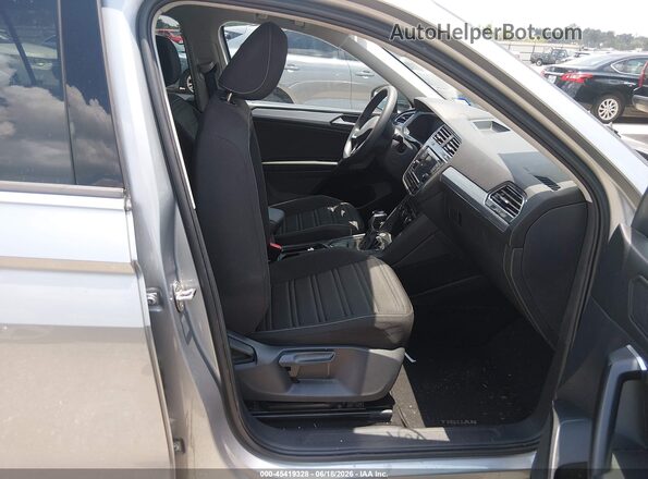 3VVRB7AX1PM068371 2023 VOLKSWAGEN TIGUAN Gray წინა სალონის ხედი