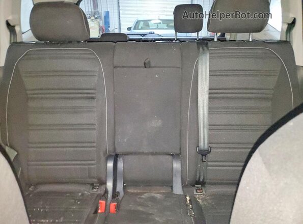 3VVRB7AX2RM206342 2024 VOLKSWAGEN TIGUAN Gray Widok tylnych siedzeń