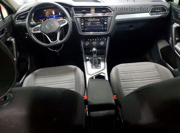 3VVRB7AX2RM206342 2024 VOLKSWAGEN TIGUAN Gray Widok deski rozdzielczej