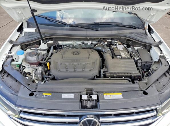 3VVRB7AX6RM225220 2024 VOLKSWAGEN TIGUAN White Widok komory silnika