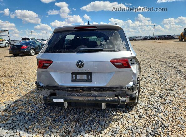 3VVRB7AX7PM110705 2023 VOLKSWAGEN TIGUAN Silver Widok z tyłu