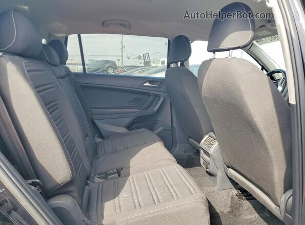 3VVRB7AX9PM032962 2023 VOLKSWAGEN TIGUAN Black Вид задньої частини салону