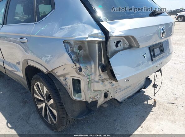 3VVRX7B21NM021469 2022 VOLKSWAGEN TAOS Silver 