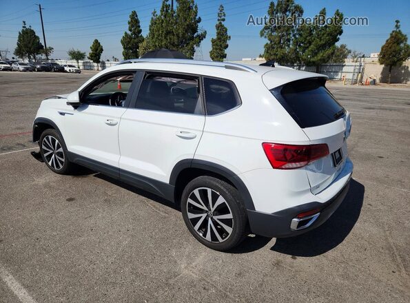 3VVRX7B27NM021217 2022 VOLKSWAGEN TAOS White Trasero izquierdo
