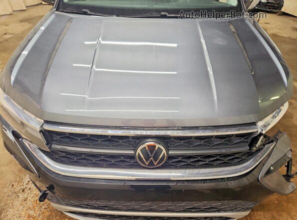 3VVRX7B2XNM096218 2022 VOLKSWAGEN TAOS Gray Vista del compartimento del motor