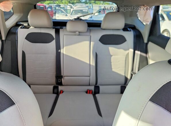 3VVSC7B21SM055842 2025 VOLKSWAGEN TAOS Black Вид задніх сидінь