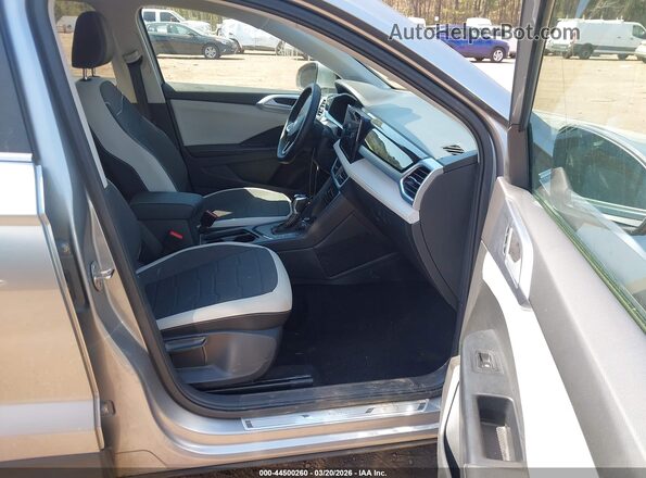 3VVSC7B22SM044963 2025 VOLKSWAGEN TAOS Gray Front interior view
