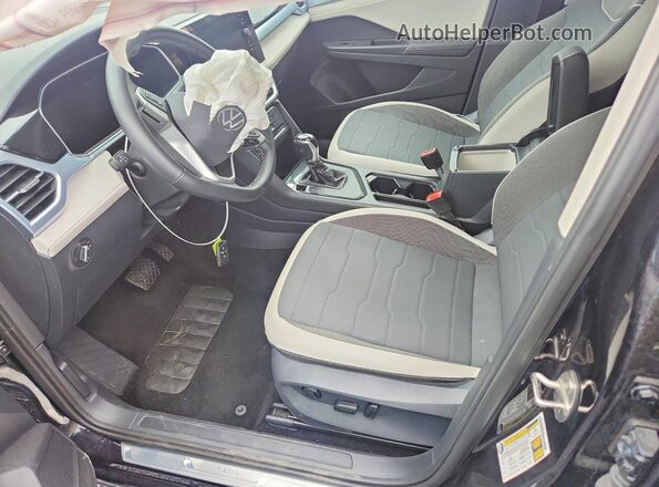 3VVSC7B28SM045020 2025 VOLKSWAGEN TAOS Black წინა სალონის ხედი