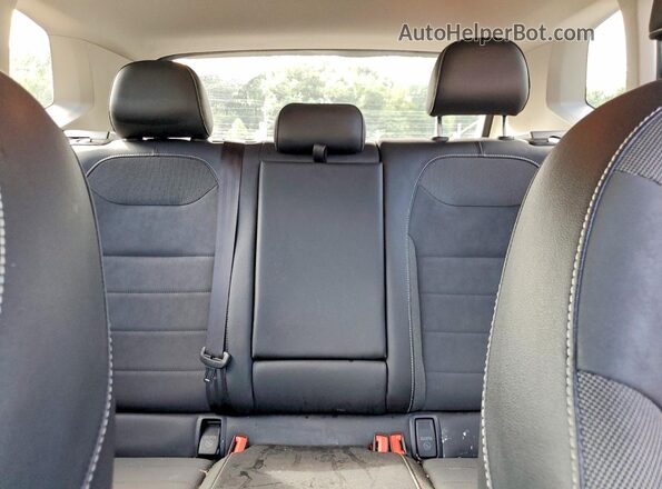 3VVSX7B24NM085359 2022 VOLKSWAGEN TAOS Black უკანა სავარძლების ხედი