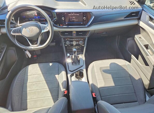 3VVSX7B28RM063497 2024 VOLKSWAGEN TAOS Серый Вид панели приборов
