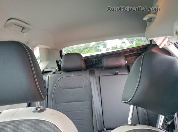 3VVUC7B26TM008574 2026 VOLKSWAGEN OTHER Blue Widok wnętrza z tyłu