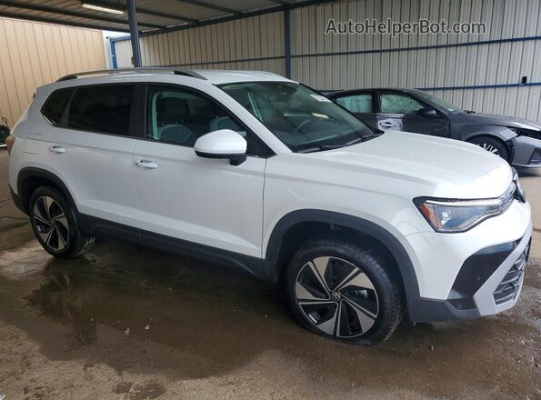 3VVUC7B28TM076911 2026 VOLKSWAGEN TAOS White Front right