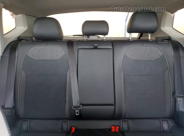 3VVUC7B28TM076911 2026 VOLKSWAGEN TAOS White Rear seats view