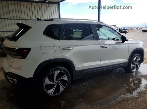 3VVUC7B28TM076911 2026 VOLKSWAGEN TAOS White Rear right