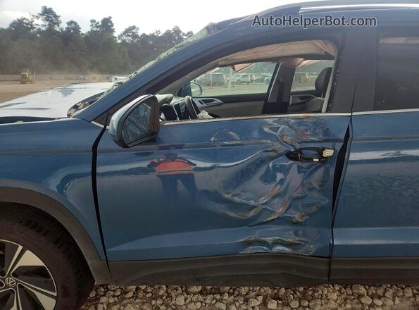 3VVUC7B2XTM024714 2026 VOLKSWAGEN TAOS Blue Вид салону спереду