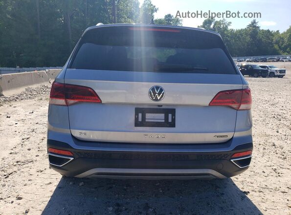 3VVUX7B21RM028177 2024 VOLKSWAGEN TAOS Серебряный Вид сзади