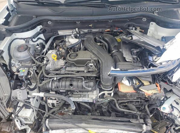 3VVVC7B24SM083163 2025 VOLKSWAGEN TAOS White Vista del compartimento del motor