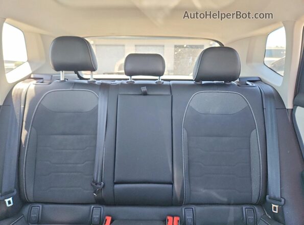 3VVVC7B26SM008156 2025 VOLKSWAGEN TAOS Черный Вид задних сидений