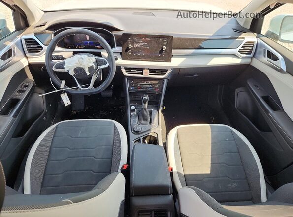 3VVVC7B28SM044480 2025 VOLKSWAGEN TAOS Бирюзовый Вид панели приборов