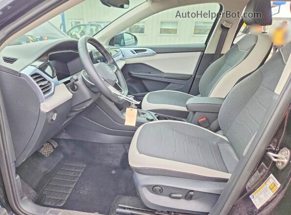 3VVVC7B2XSM009584 2025 VOLKSWAGEN TAOS Черный Вид салона спереди