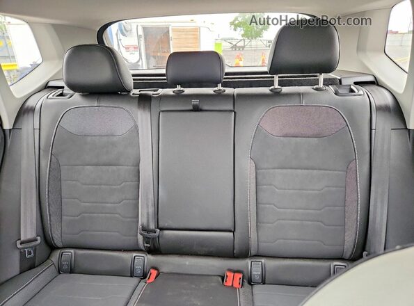 3VVVC7B2XSM009584 2025 VOLKSWAGEN TAOS Черный Вид задних сидений