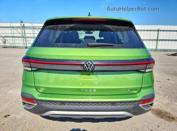 3VVVC7B2XTM039346 2026 VOLKSWAGEN TAOS Green Вид ззаду