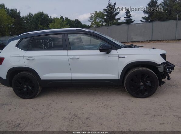 3VVVX7B22RM021422 2024 VOLKSWAGEN TAOS White Панорамний вид салону 360°