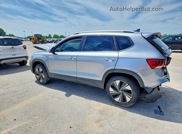 3VVVX7B2XRM033883 2024 VOLKSWAGEN TAOS Silver Tył lewy