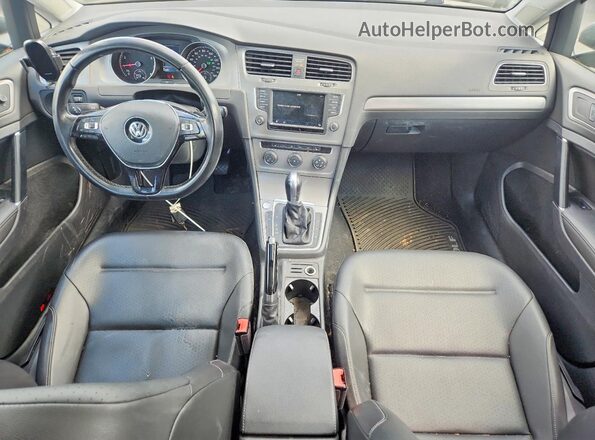 3VW217AU6HM014975 2017 VOLKSWAGEN GOLF Серый Вид панели приборов
