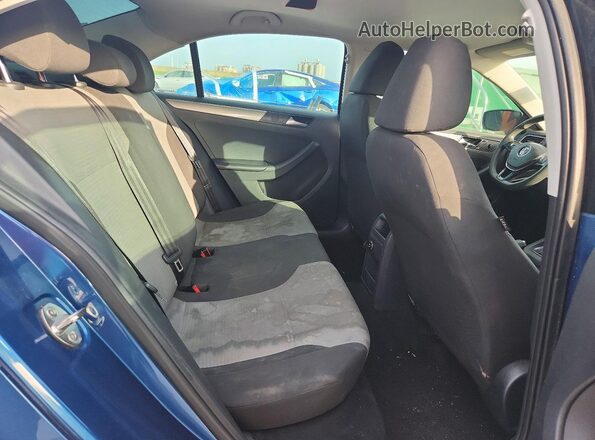 3VW2B7AJ0HM331329 2017 VOLKSWAGEN JETTA Blue Vista de los asientos traseros