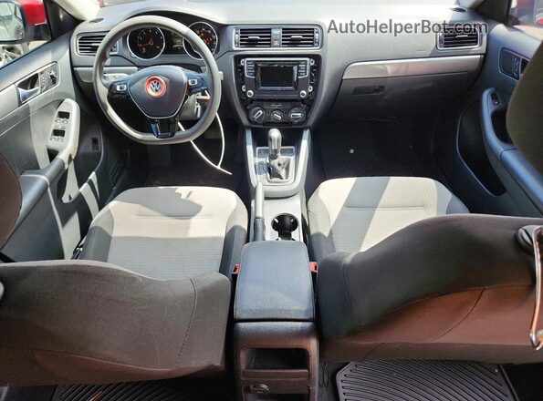 3VW2B7AJ1HM223088 2017 VOLKSWAGEN JETTA Red Առջևի վահանակի տեսք