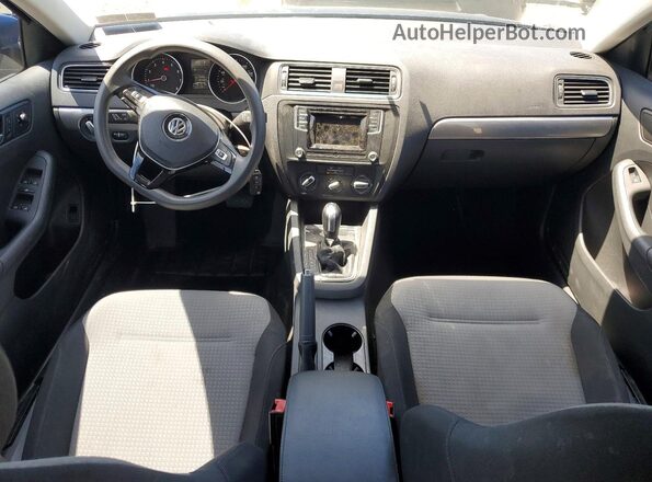 3VW2B7AJ1JM262401 2018 VOLKSWAGEN JETTA Blue Vista del salpicadero