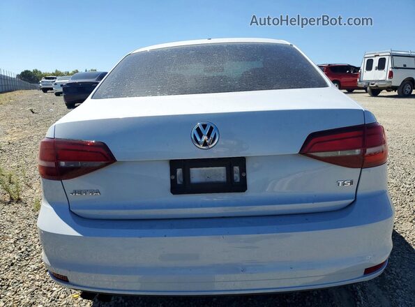 3VW2B7AJ4HM298822 2017 VOLKSWAGEN JETTA White Widok z tyłu