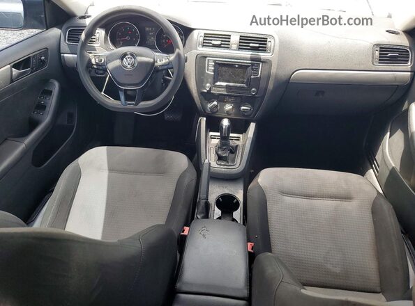 3VW2B7AJ5HM324649 2017 VOLKSWAGEN JETTA Gray Dashboard view