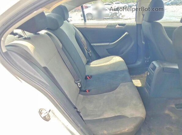3VW2B7AJ6HM225595 2017 VOLKSWAGEN JETTA Белый Вид задних сидений