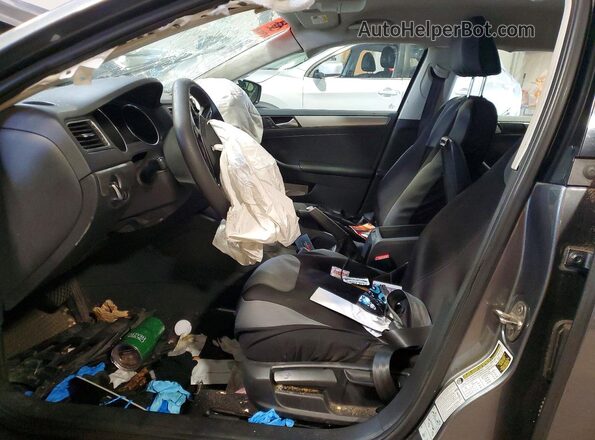 3VW2B7AJ6HM228870 2017 VOLKSWAGEN JETTA Gray Front interior view