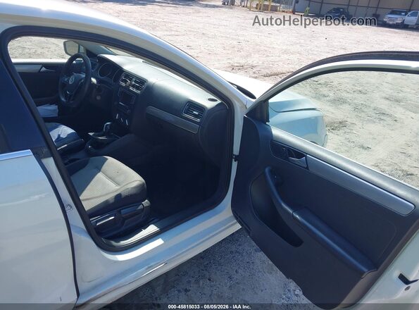 3VW2B7AJ7HM234919 2017 VOLKSWAGEN JETTA White Vista interior delantera