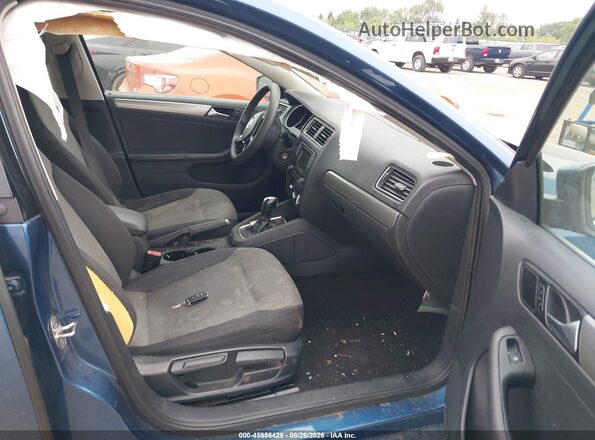3VW2B7AJ7HM255804 2017 VOLKSWAGEN JETTA Blue Widok wnętrza z przodu