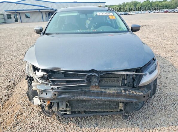 3VW2B7AJ7HM296563 2017 VOLKSWAGEN JETTA Серебряный Вид спереди