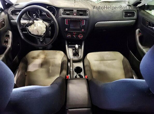 3VW2B7AJ7HM364022 2017 VOLKSWAGEN JETTA White Widok deski rozdzielczej