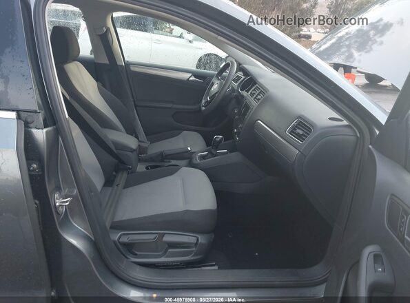 3VW2B7AJ7HM373237 2017 VOLKSWAGEN JETTA Gray Вид салону спереду