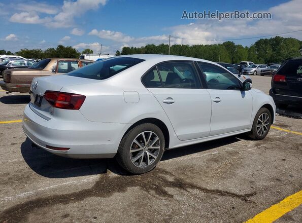 3VW2B7AJ9JM258564 2018 VOLKSWAGEN JETTA Gray Հետևի աջ