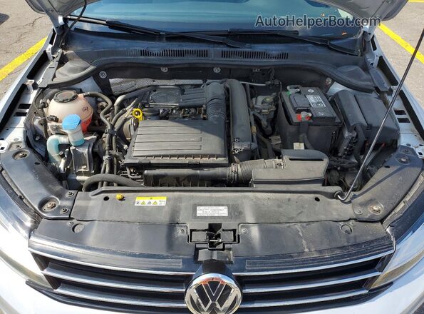 3VW2B7AJ9JM258564 2018 VOLKSWAGEN JETTA Gray Սալոնի հետևի տեսք