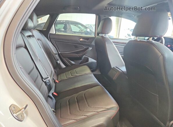 3VW2T7BU7RM007026 2024 VOLKSWAGEN JETTA Белый Вид задних сидений