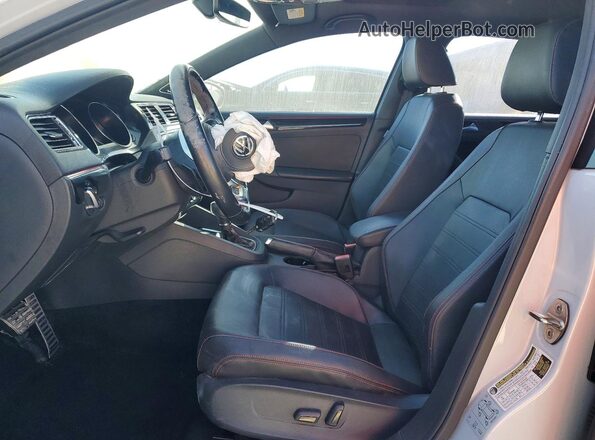 3VW4T7AJ5HM356135 2017 VOLKSWAGEN JETTA Серый Вид салона спереди