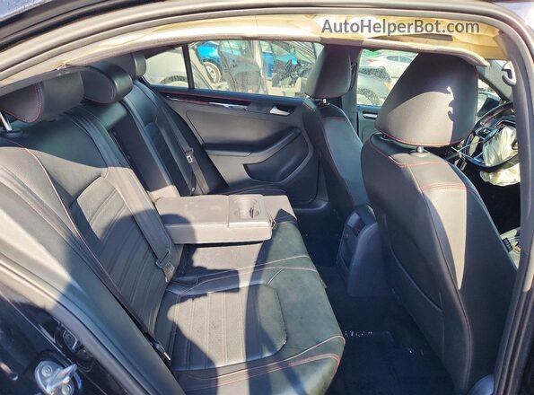 3VW4T7AJ7HM286511 2017 VOLKSWAGEN JETTA Black Widok tylnych siedzeń