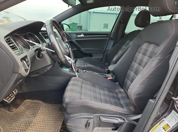 3VW4T7AU8HM025544 2017 VOLKSWAGEN GTI Black Front interior view