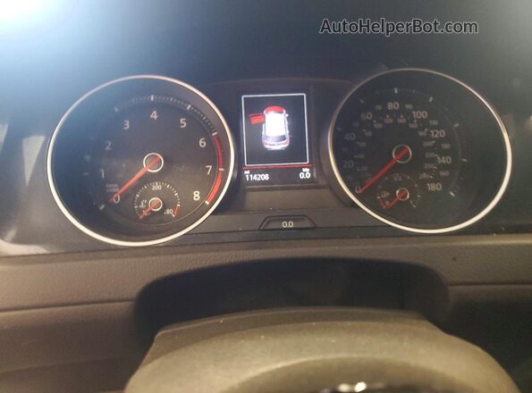 3VW4T7AU8HM071973 2017 VOLKSWAGEN GTI Gray Սարքավորումների վահանակի տեսք