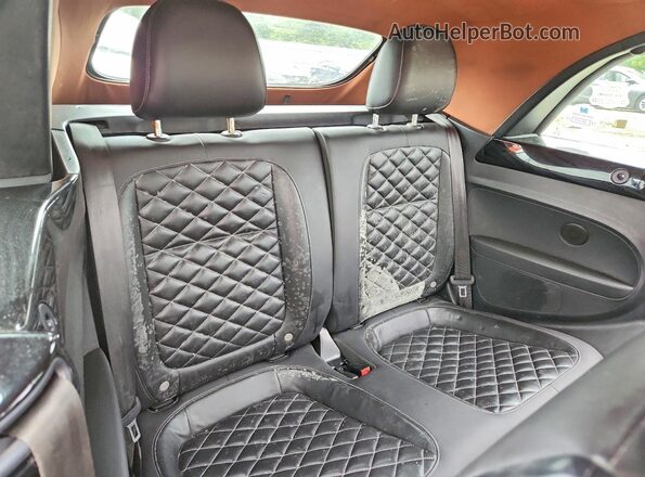 3VW5DAAT4KM512219 2019 VOLKSWAGEN BEETLE Blue Հետևի նստատեղերի տեսք